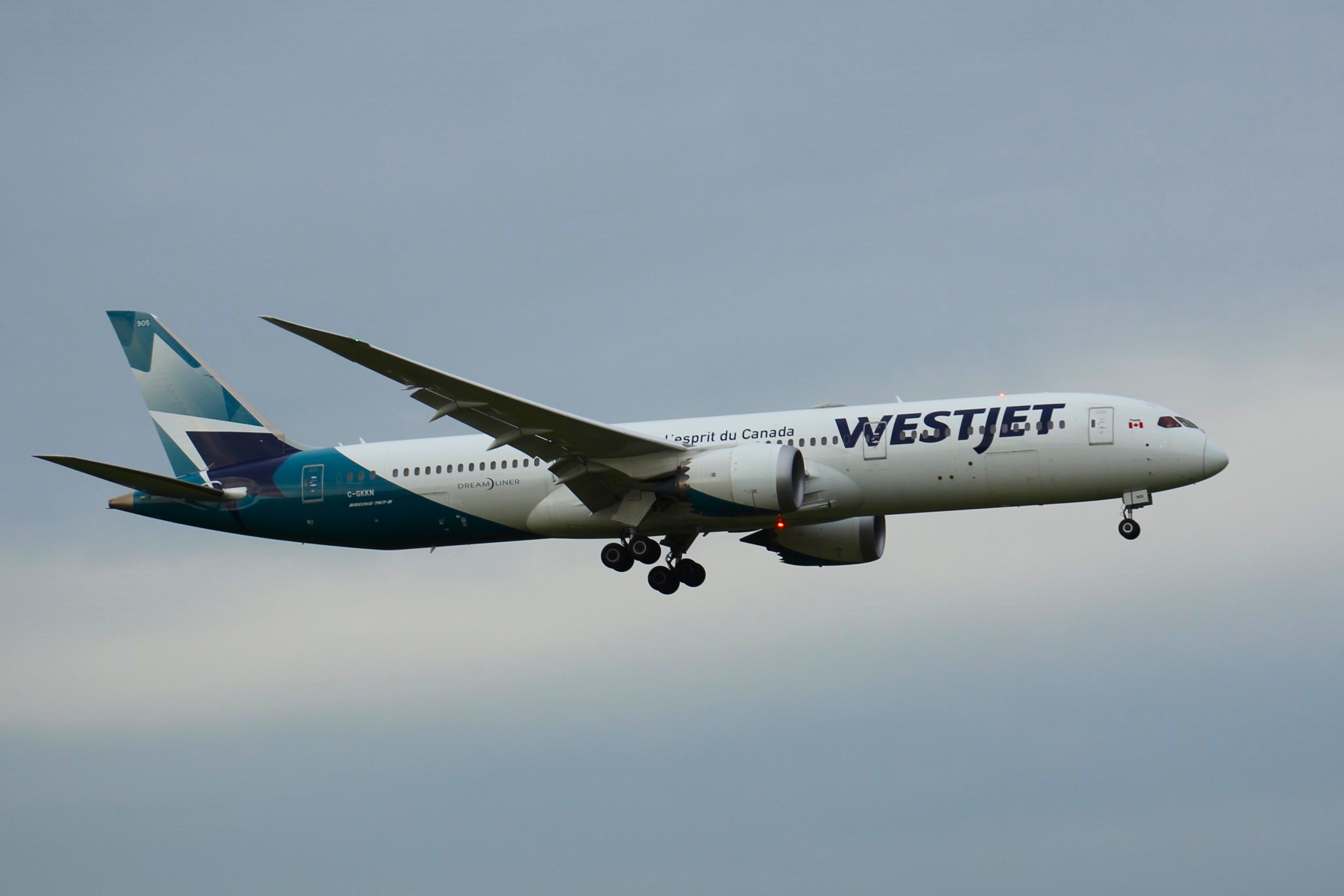  No Compensation if Flight delays due to NAV CANADA Air traffic Controller Shortage, WestJet warns.